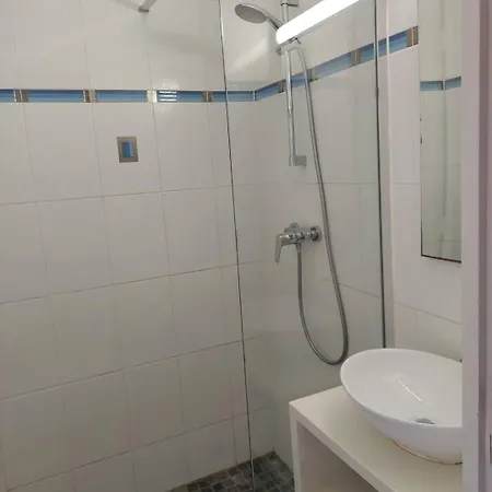 Apartment Les Goelettes - Rez De Jardin A 30 Metres De La Saint-Pierre-la-Mer (Aude)